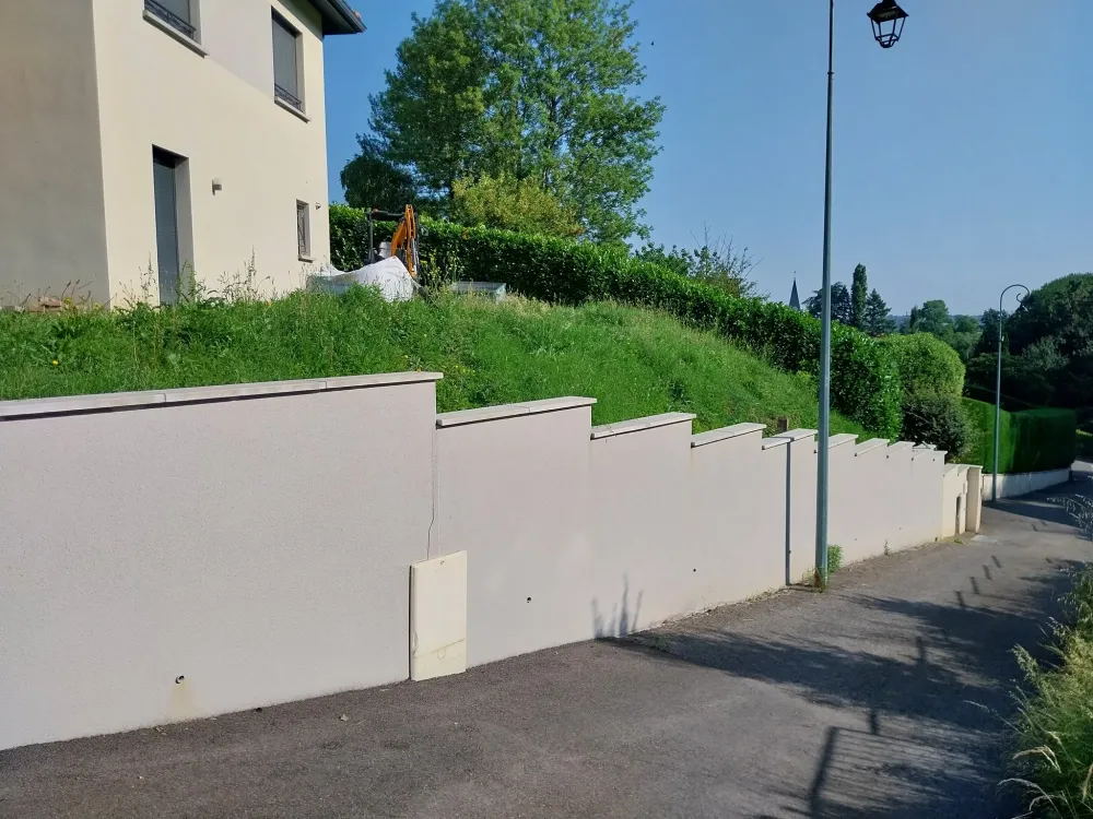 Entretien espaces verts à Saint-Quentin-Fallavier